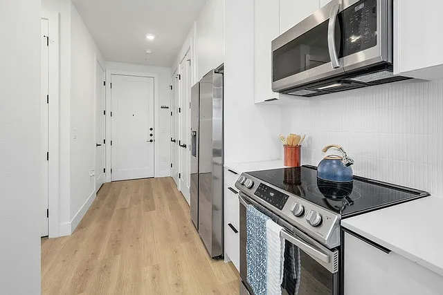 1701 Simond Ave #615 — Photo 10