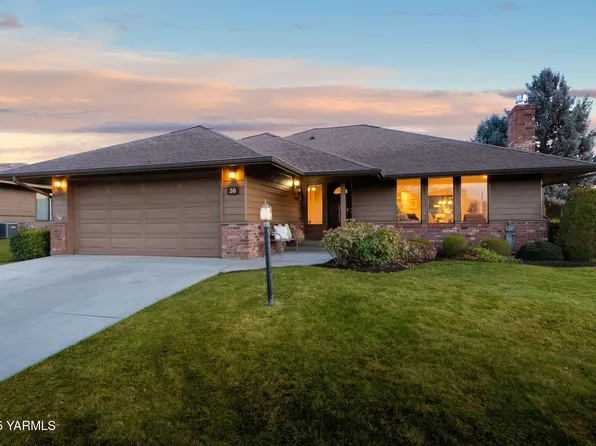 101 N 48th Ave #38, Yakima, WA 98908