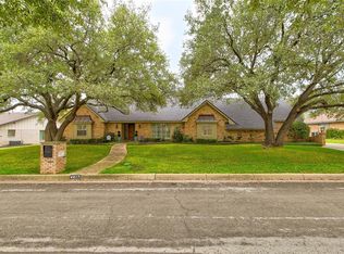 4417 Ledgeview Rd, Fort Worth, TX 76109