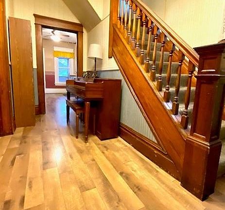 3rd image of 86 Plum St