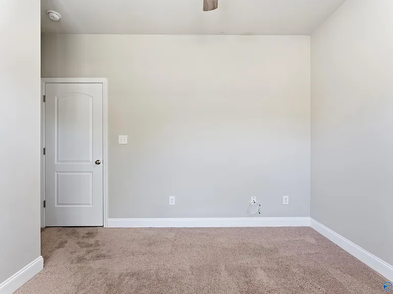 121 Balboa Rd — Photo 20