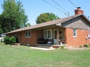 1002 W 4th St, Rector, AR 72461