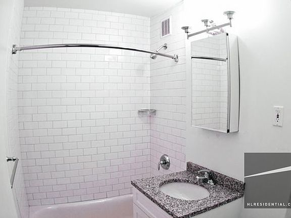 4th image of 1 Prospect Park SW #7KKF