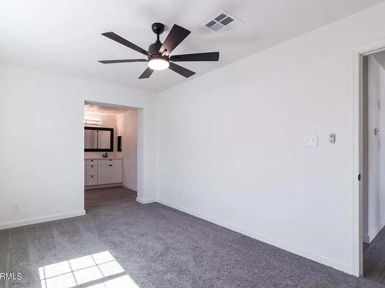 719 E Fillmore St — Photo 10