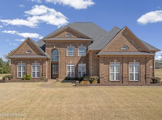 2050 Green Port Dr, Hernando, MS 38632