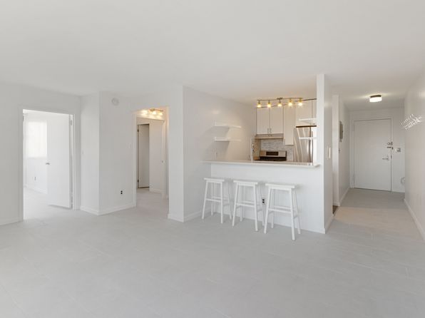 376 Broadway APT 19F