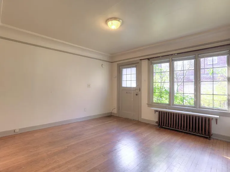 Theresa Renee Apartments — Photo 9