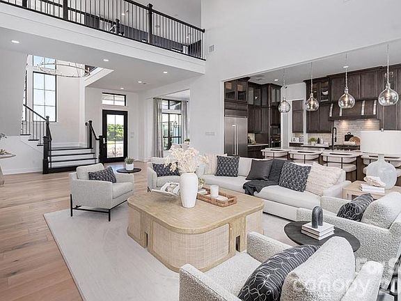 3rd image of 1014 Sophie Ln #34