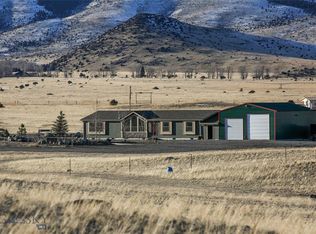 2 Gladiolus Ln, Emigrant, MT 59027