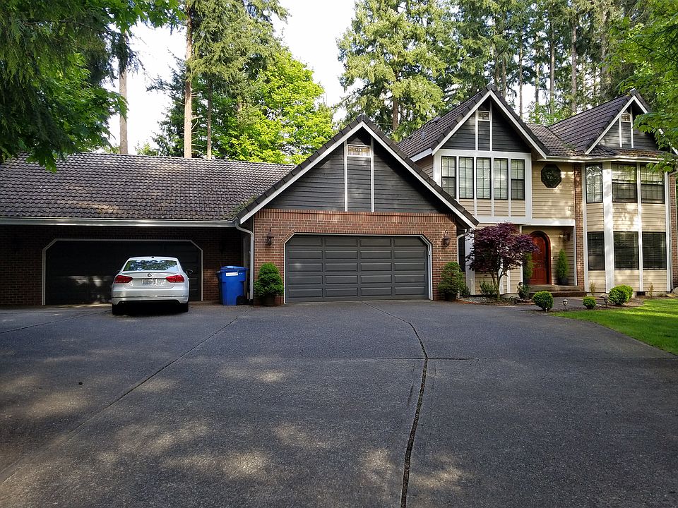 1st image of 2105 39th St SE