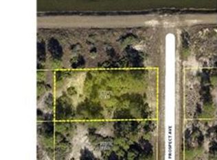 1521 Prospect Ave, Lehigh Acres, FL 33972