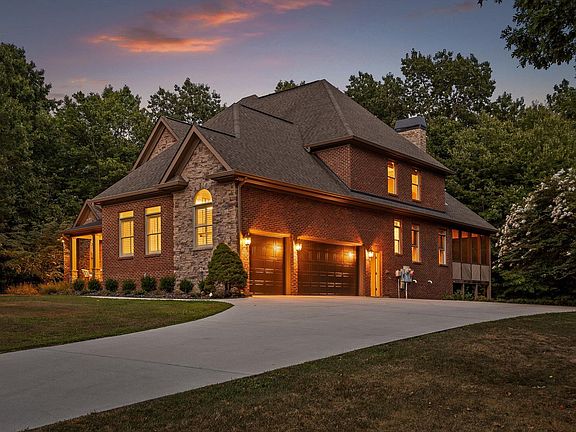 2nd image of 2506 Bristlecone Ln