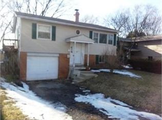 618 N Ridgemoor Ave, Mundelein, IL 60060