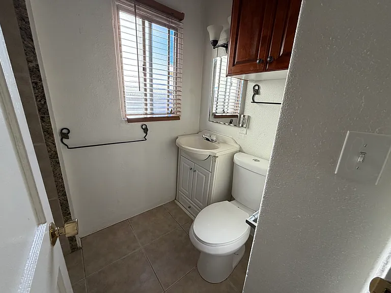 222 Elder Ave — Photo 21