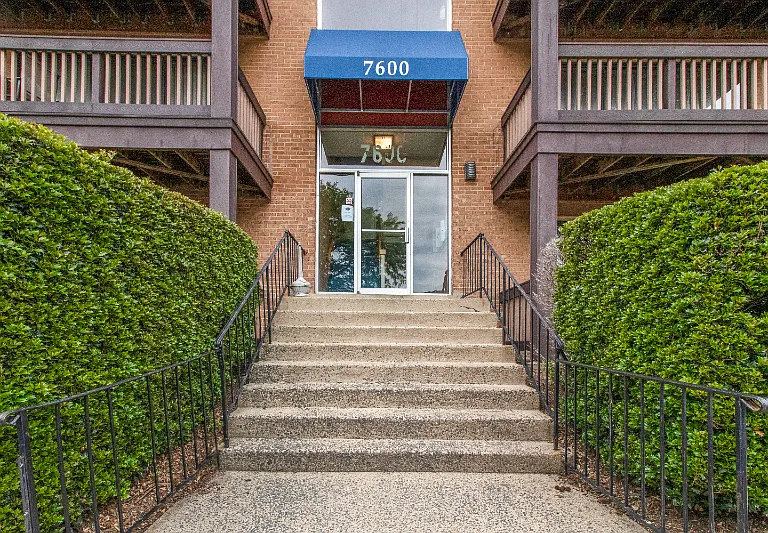7600 Savannah St #201 — Photo 5