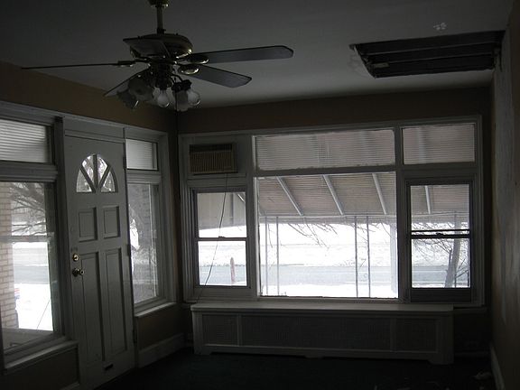 5th image of 5220 Roosevelt Blvd
