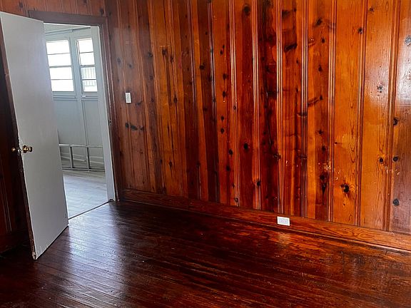 2nd image of 2409 Highland Ave