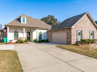 322 Victoria Lights Ln, Broussard, LA 70518