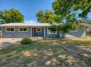 1207 W Haynie Street, Llano, TX 78643