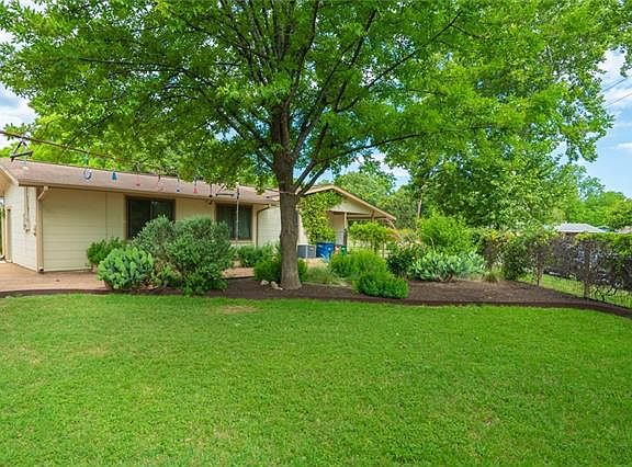 3rd image of 7523 Meadowview Ln