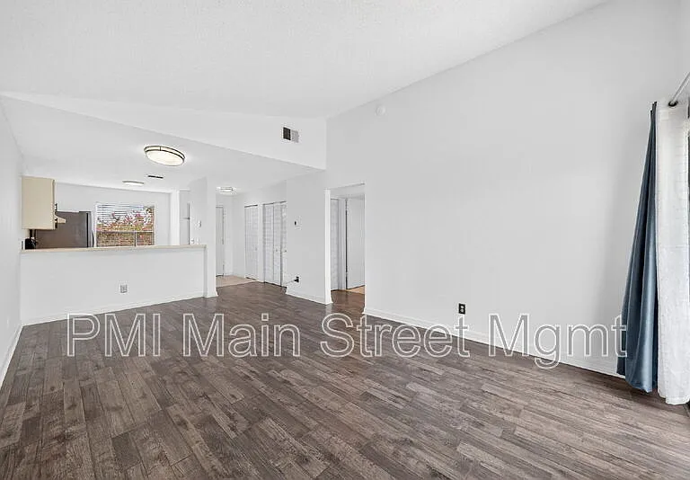 2512 Woodgate Blvd #203 — Photo 11