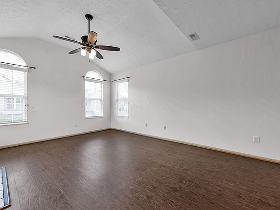5th image of 536 Calkin Ln E #23