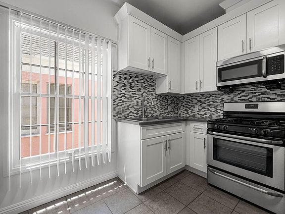 3rd image of 1201 S Alfred St #6158-5
