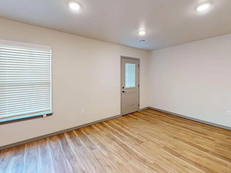 Reserve on 29th Townhomes — Photo 23