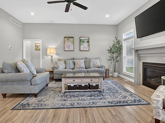 5th image of 58373 Crossview Ln