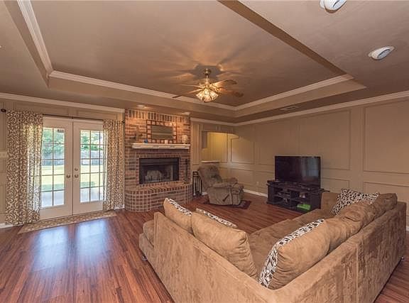 4th image of 633 Valle Vista Ct