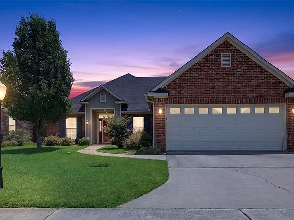 4th image of 2140 Burgundy Ridge Dr