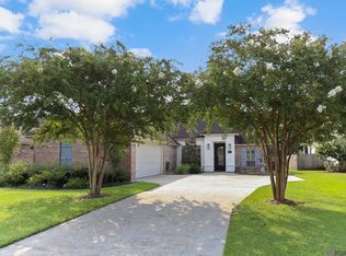 8135 Lavender Dr, Baton Rouge, LA 70818