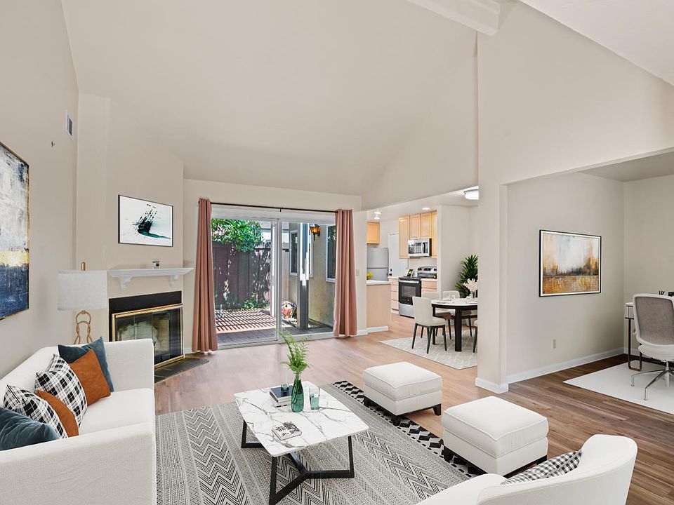 1st image of 211 Fairoaks Drive