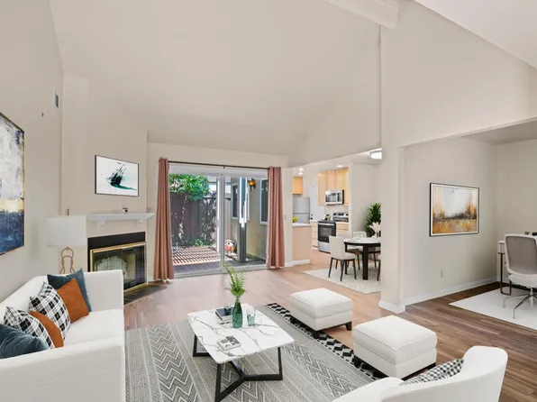 211 Fairoaks Drive, Vacaville, CA 95688