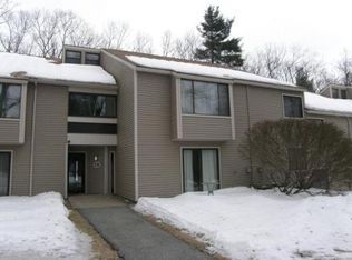 15 Thayer Pond Dr #6, Oxford, MA 01540