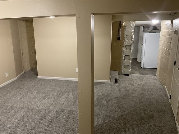 5th image of 239 Park St W APT 4