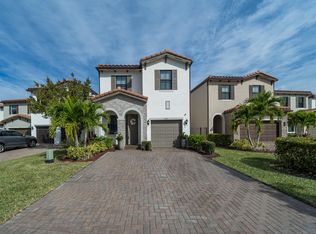 3014 Butternut Ln, Riviera Beach, FL 33410