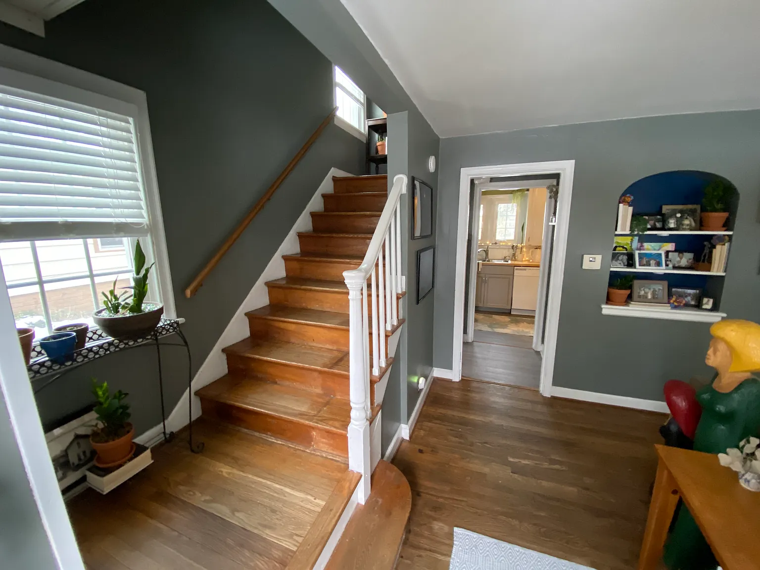 3 bed, 1300 sqft, $1,700 — Photo 4