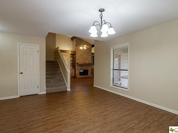 5th image of 5503 Country Club Dr #B