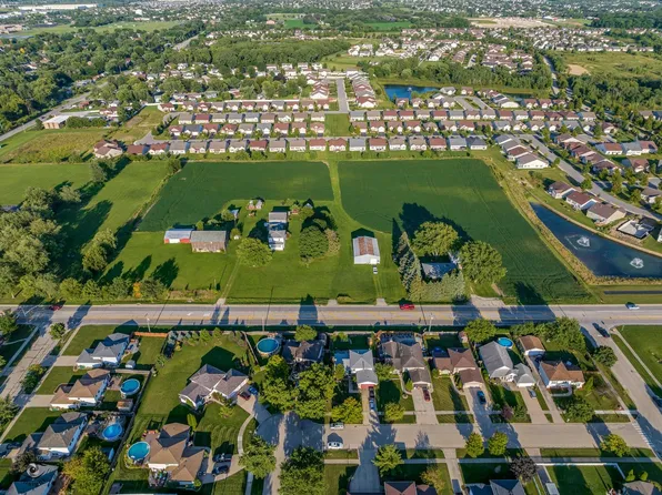 1758 S Briggs St, Lockport, IL 60441