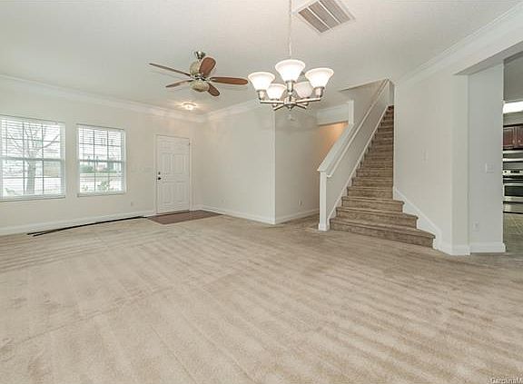 3rd image of 4222 Everest Dr