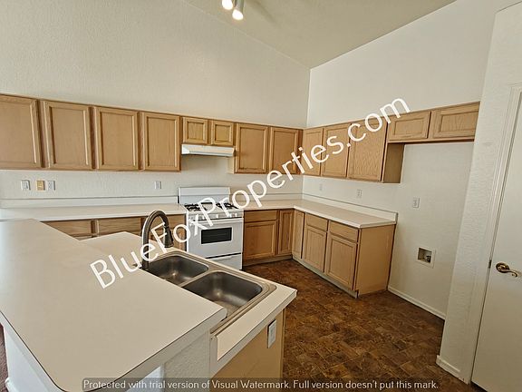 2nd image of 10057 E Paseo