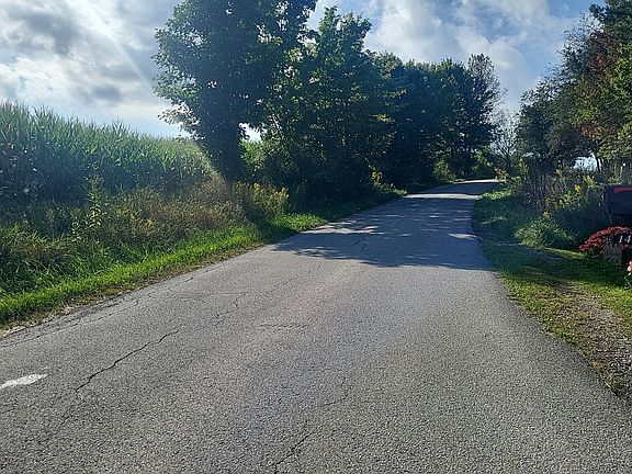 4th image of 143 Rubright Rd