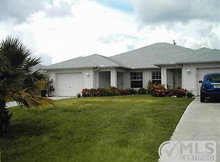 617 SE 9th Ter, Cape Coral, FL 33990