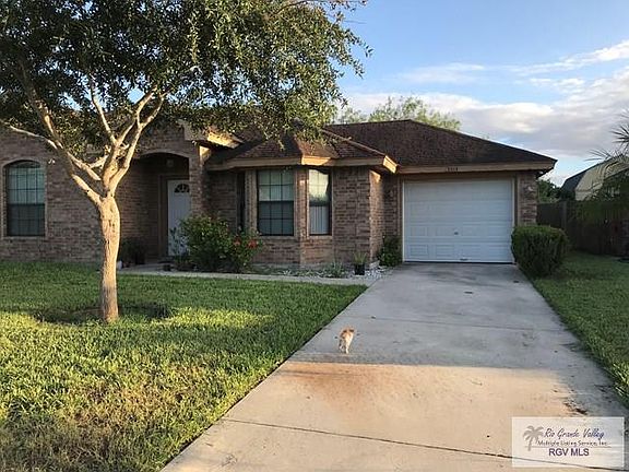 2nd image of 3513 Park Ln S