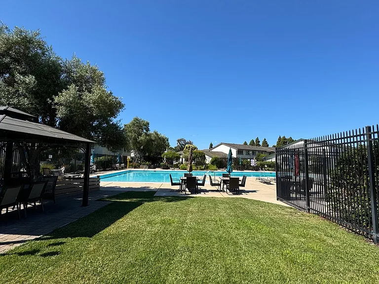 4428 Viejo Way — Photo 35