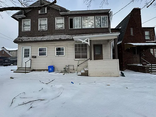 561 Water St Photo 1