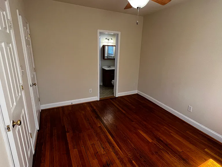 3007 Park Ave #5 — Photo 6