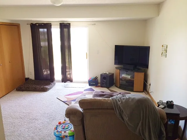 8409 Woodstone Ct SW — Photo 4