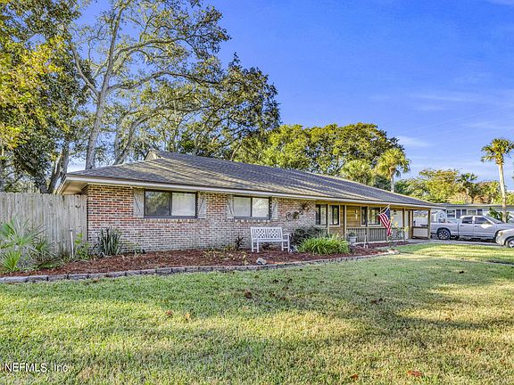 4th image of 1404 ARDEN Way